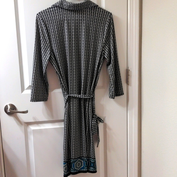 Max Studio Semi-Formal Women's Dress Small Black & White Pattern 3/4 Sleeves - Picture 5 of 6